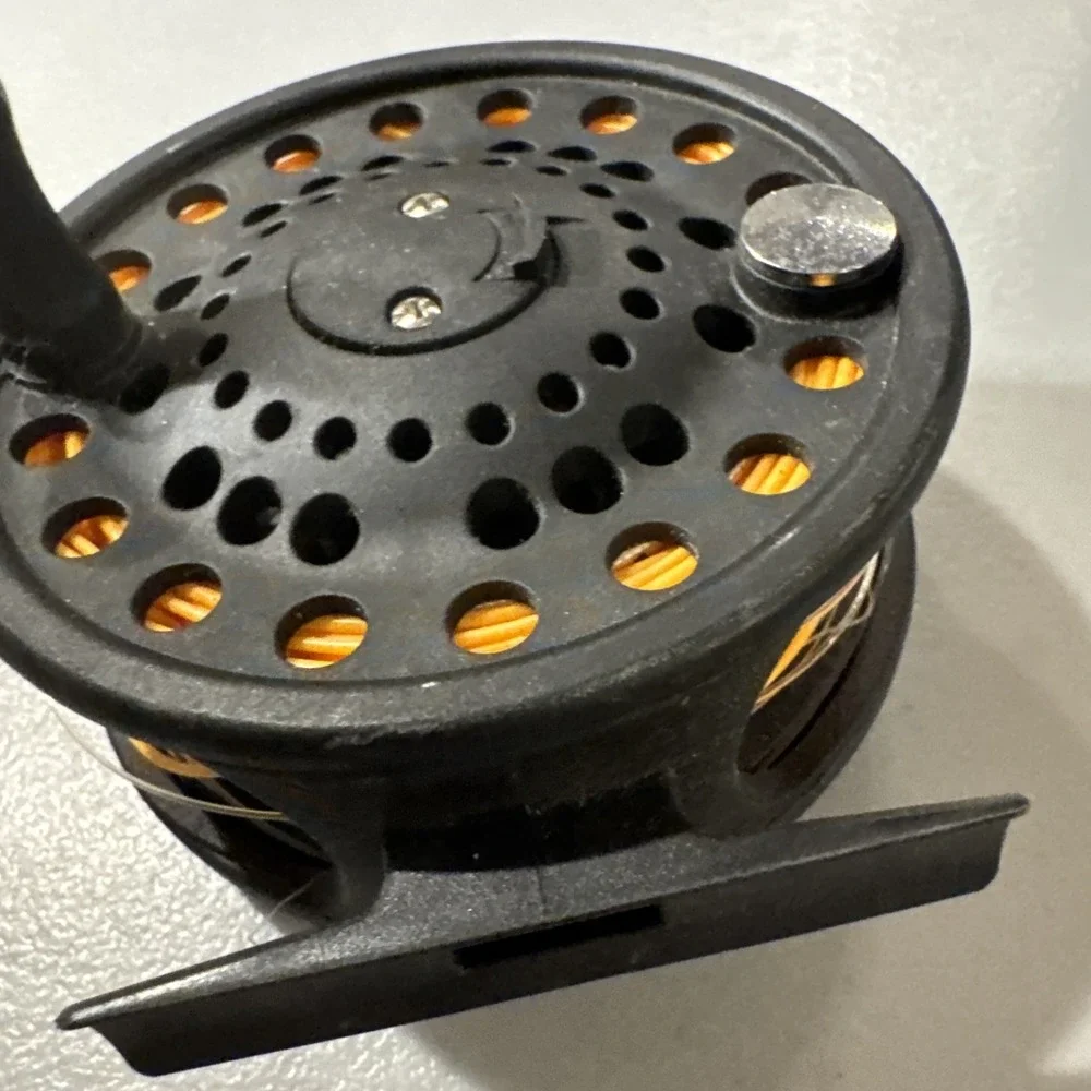 Cortland Fairplay 5/6 wt Fly Reel Lightweight Adjustable Drag GOOD FLOAT LINE